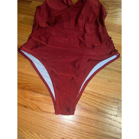 Cupeshe wine ruffle One Piece Swimsuit size large - Picture 5 of 9
